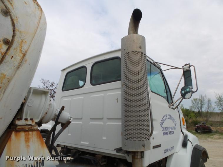 image for item DA2662 2004 Sterling LT8500 ready mix truck