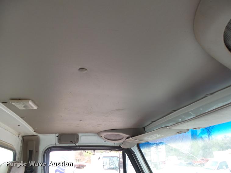 image for item DA2662 2004 Sterling LT8500 ready mix truck