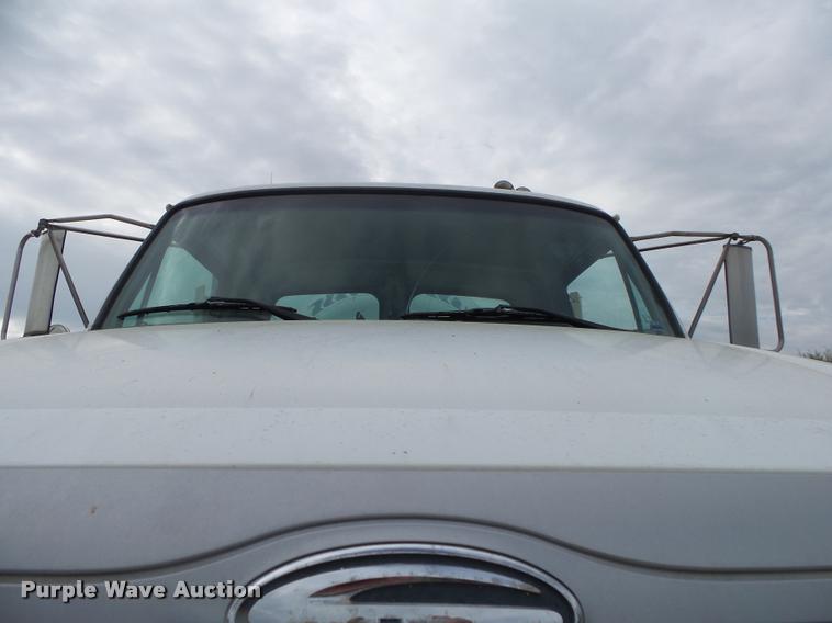 image for item DA2662 2004 Sterling LT8500 ready mix truck