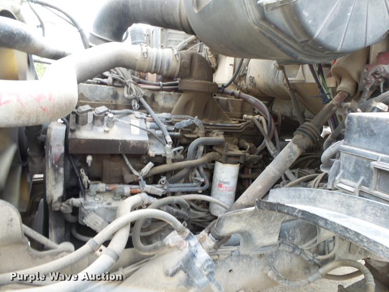 image for item DA2662 2004 Sterling LT8500 ready mix truck