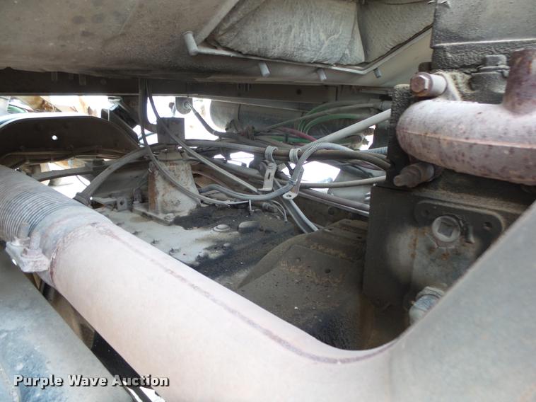 image for item DA2662 2004 Sterling LT8500 ready mix truck