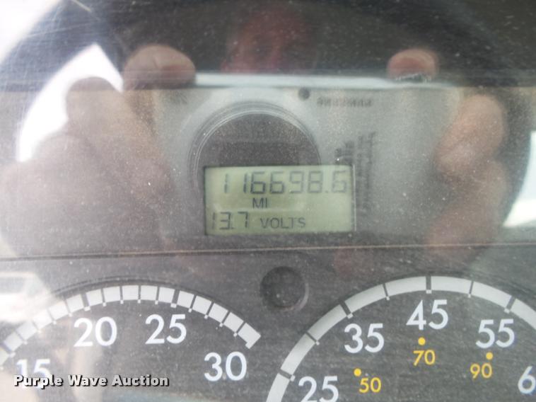 image for item DA2662 2004 Sterling LT8500 ready mix truck