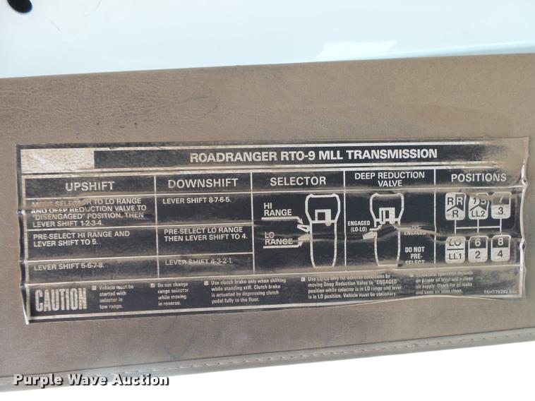 image for item DA2662 2004 Sterling LT8500 ready mix truck