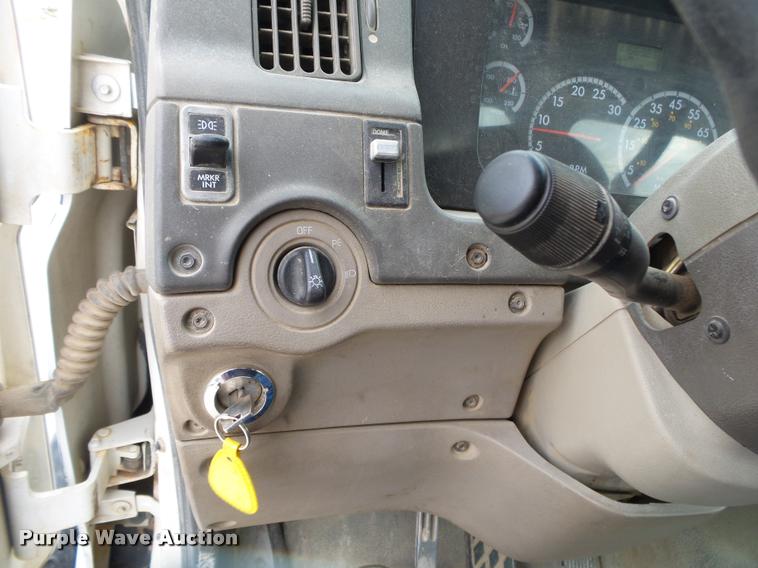 image for item DA2662 2004 Sterling LT8500 ready mix truck