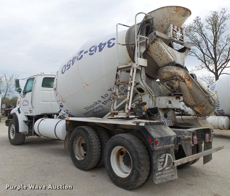image for item DA2663 2004 Sterling LT8500 ready mix truck