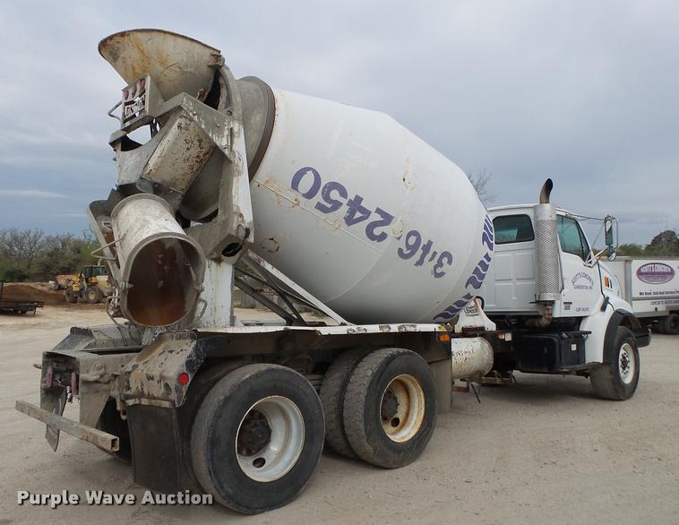 image for item DA2663 2004 Sterling LT8500 ready mix truck