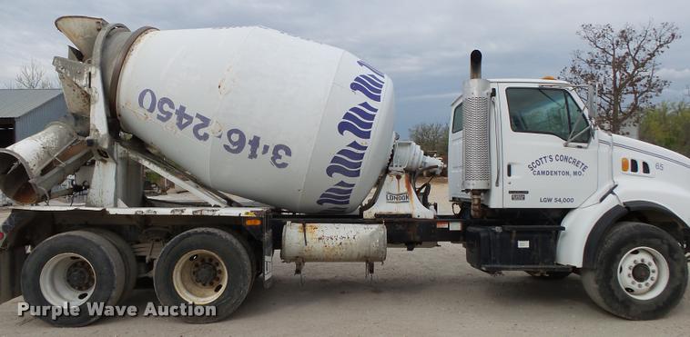 image for item DA2663 2004 Sterling LT8500 ready mix truck