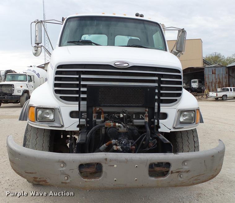 image for item DA2663 2004 Sterling LT8500 ready mix truck