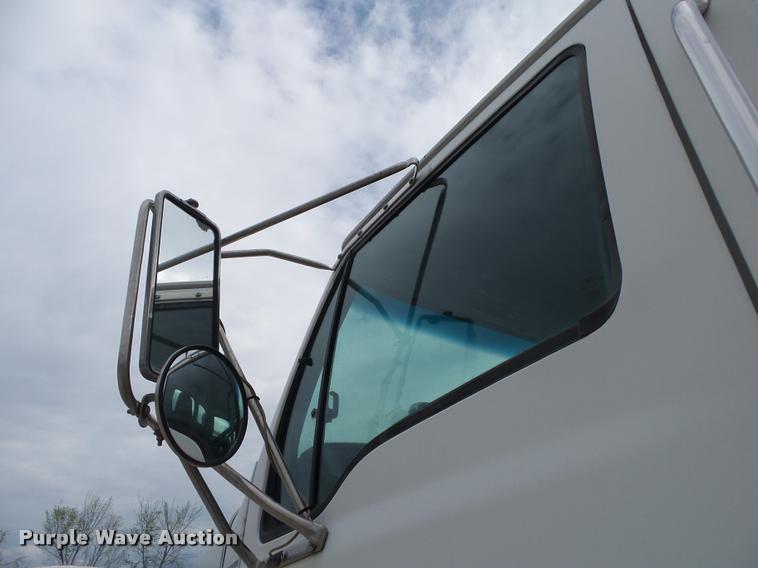 image for item DA2663 2004 Sterling LT8500 ready mix truck