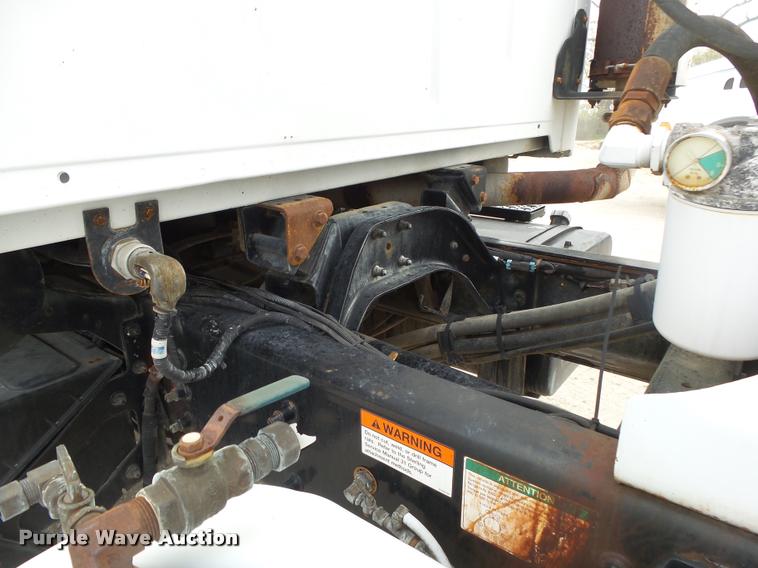 image for item DA2663 2004 Sterling LT8500 ready mix truck