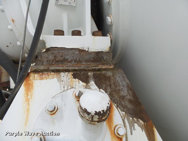 image for item DA2663 2004 Sterling LT8500 ready mix truck