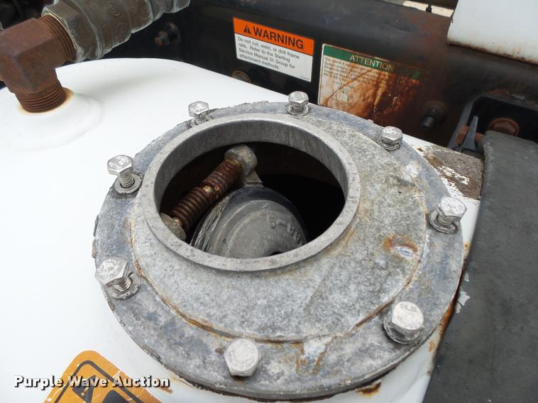 image for item DA2663 2004 Sterling LT8500 ready mix truck