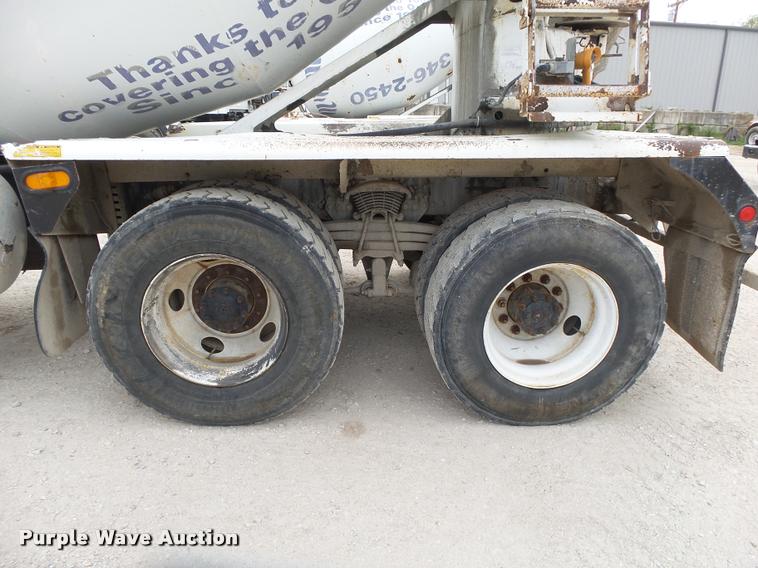 image for item DA2663 2004 Sterling LT8500 ready mix truck