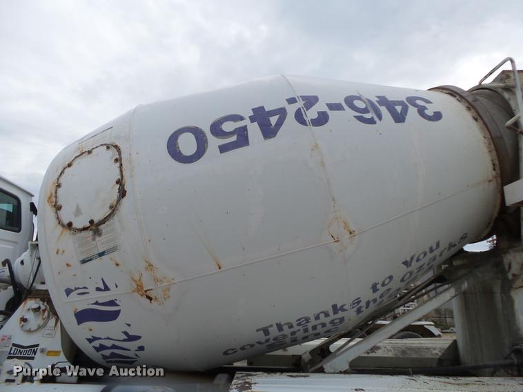 image for item DA2663 2004 Sterling LT8500 ready mix truck