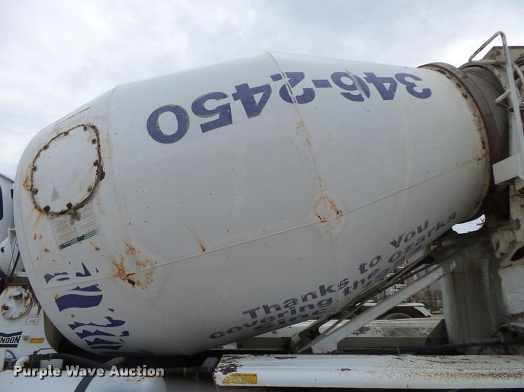 image for item DA2663 2004 Sterling LT8500 ready mix truck