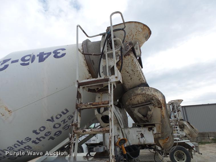 image for item DA2663 2004 Sterling LT8500 ready mix truck