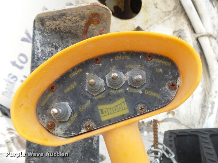 image for item DA2663 2004 Sterling LT8500 ready mix truck