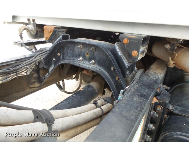 image for item DA2663 2004 Sterling LT8500 ready mix truck