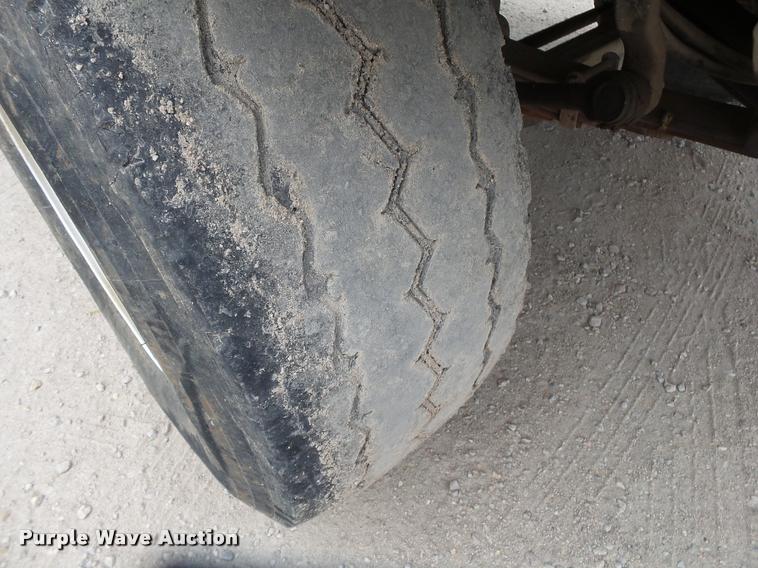 image for item DA2663 2004 Sterling LT8500 ready mix truck