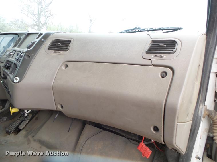 image for item DA2663 2004 Sterling LT8500 ready mix truck