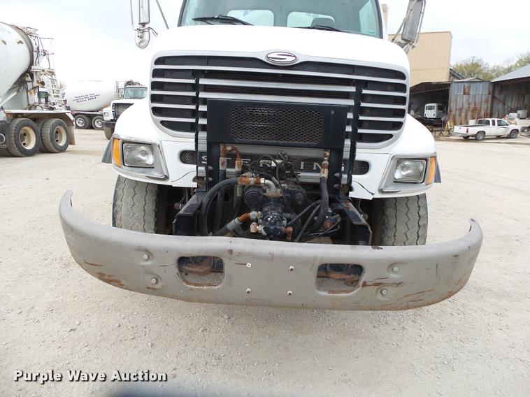 image for item DA2663 2004 Sterling LT8500 ready mix truck
