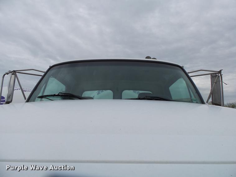 image for item DA2663 2004 Sterling LT8500 ready mix truck