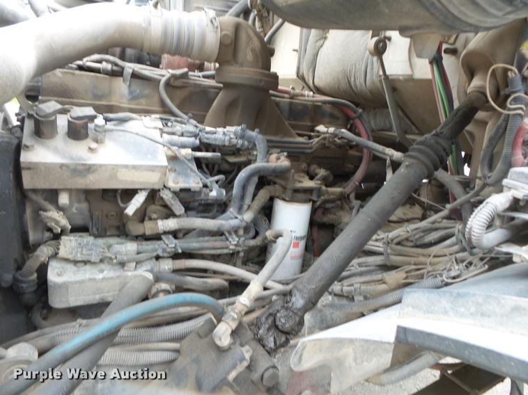 image for item DA2663 2004 Sterling LT8500 ready mix truck