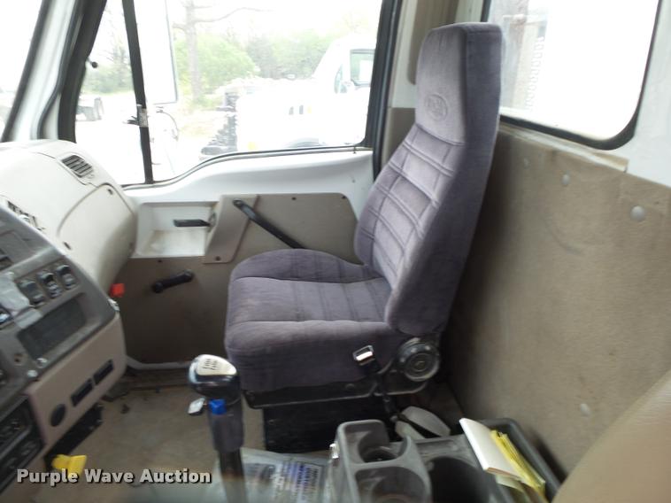 image for item DA2663 2004 Sterling LT8500 ready mix truck