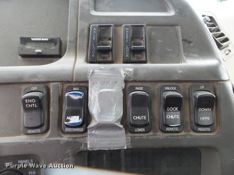 image for item DA2663 2004 Sterling LT8500 ready mix truck