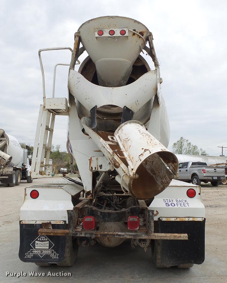 image for item DA2664 1997 Ford LT8000 ready mix truck