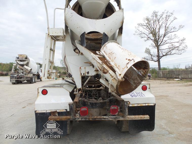 image for item DA2664 1997 Ford LT8000 ready mix truck