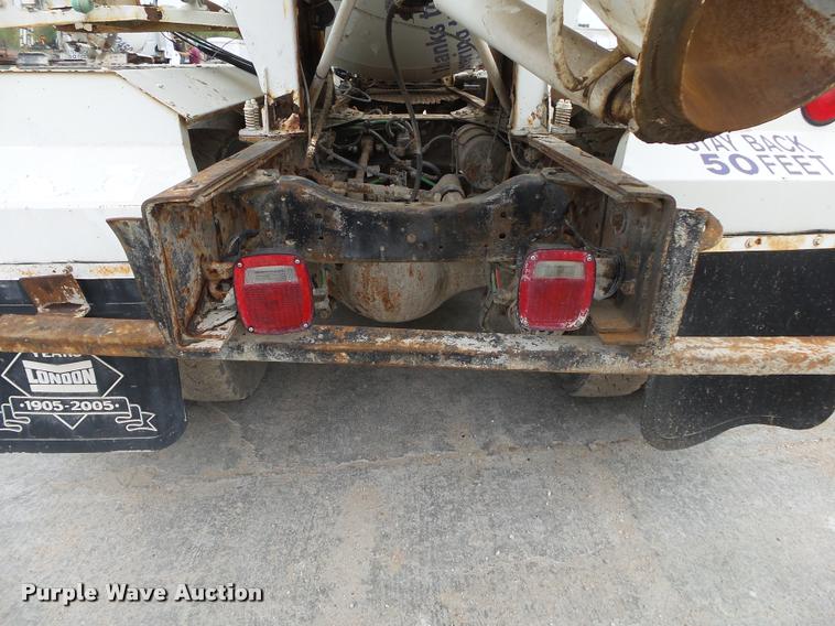 image for item DA2664 1997 Ford LT8000 ready mix truck