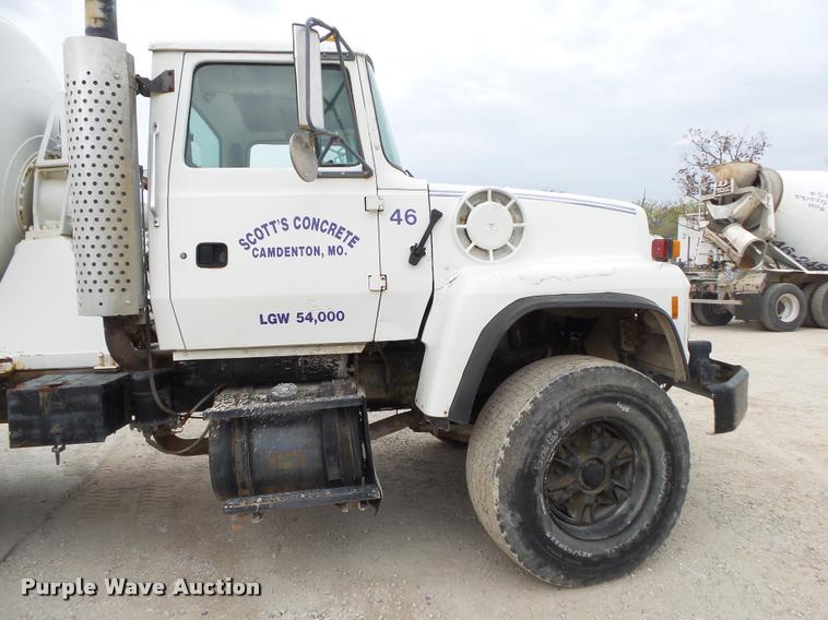 image for item DA2664 1997 Ford LT8000 ready mix truck