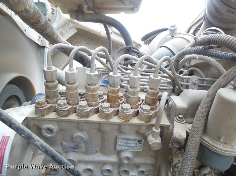 image for item DA2664 1997 Ford LT8000 ready mix truck