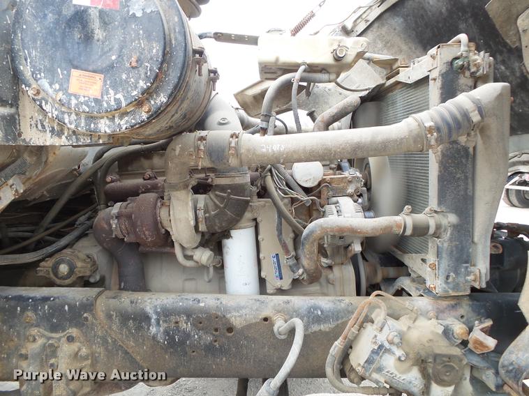 image for item DA2664 1997 Ford LT8000 ready mix truck