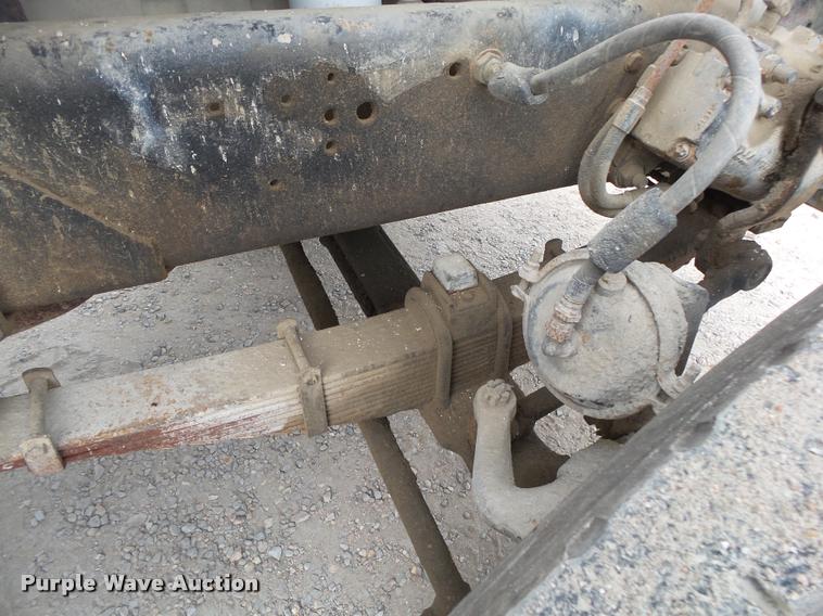 image for item DA2664 1997 Ford LT8000 ready mix truck