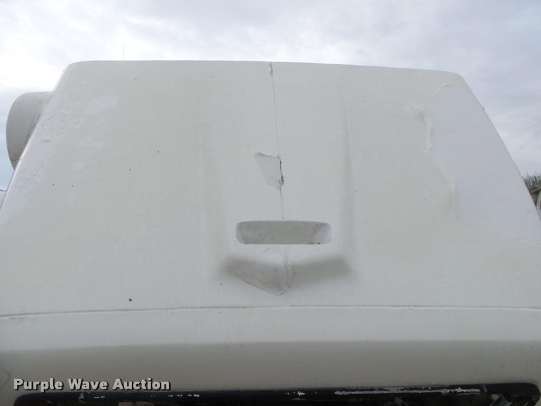 image for item DA2664 1997 Ford LT8000 ready mix truck