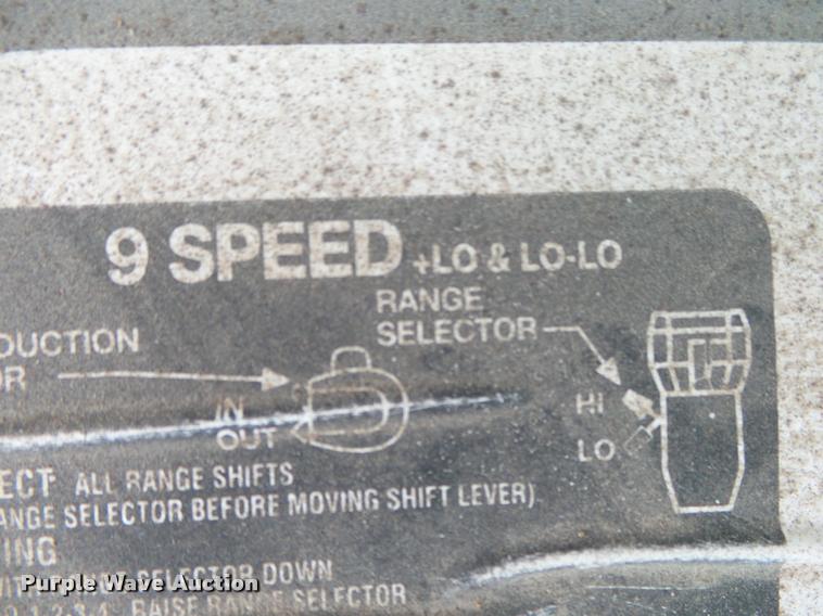 image for item DA2664 1997 Ford LT8000 ready mix truck