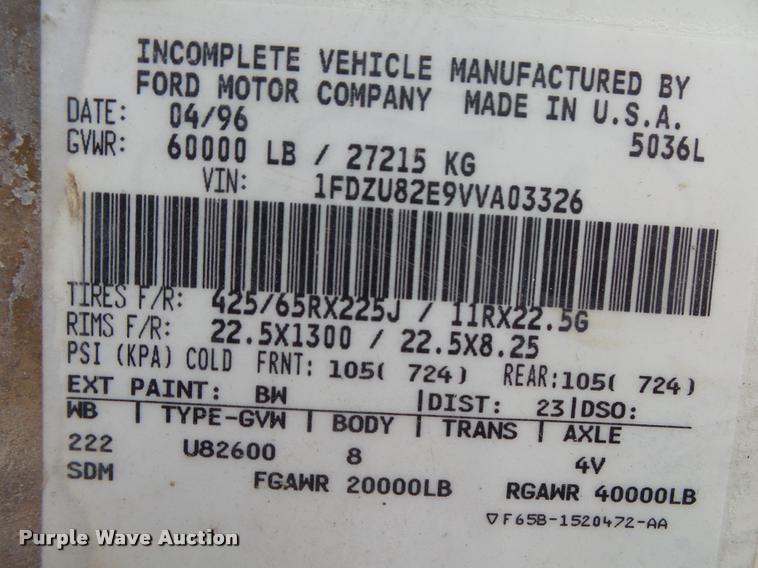 image for item DA2664 1997 Ford LT8000 ready mix truck