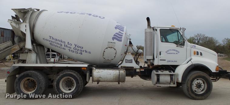 image for item DA2665 2006 Sterling LT8500 ready mix truck