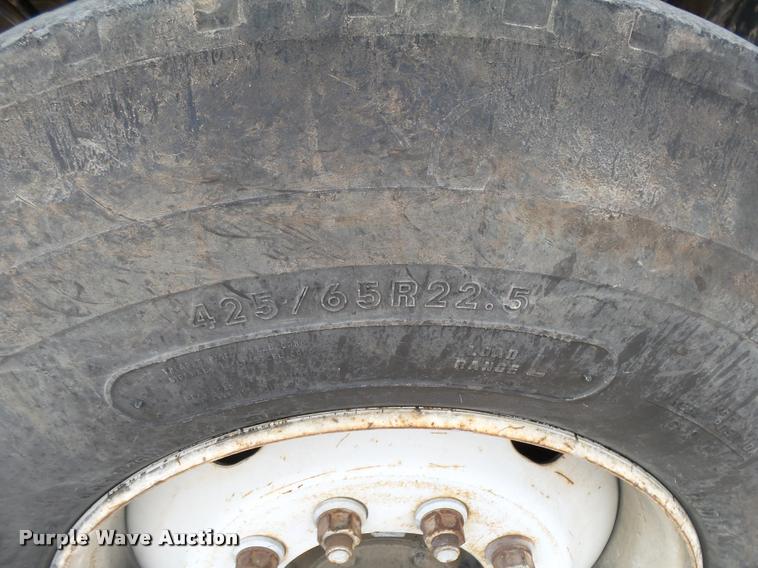 image for item DA2665 2006 Sterling LT8500 ready mix truck