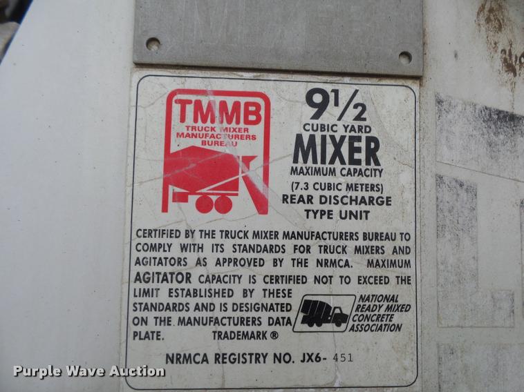 image for item DA2665 2006 Sterling LT8500 ready mix truck