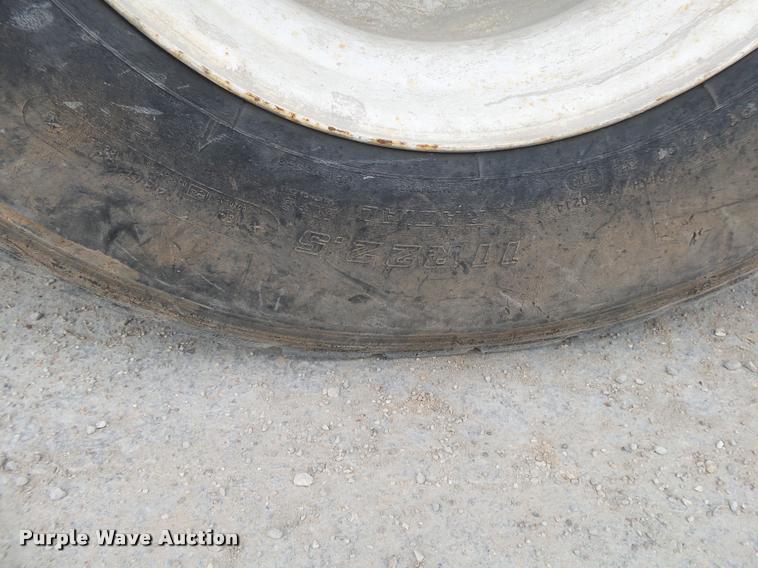 image for item DA2665 2006 Sterling LT8500 ready mix truck