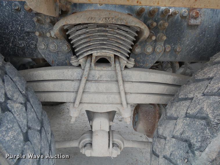 image for item DA2665 2006 Sterling LT8500 ready mix truck