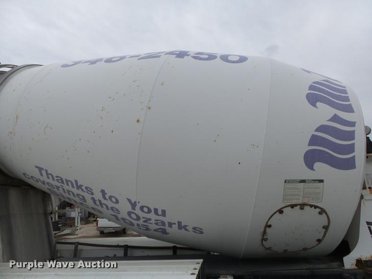 image for item DA2665 2006 Sterling LT8500 ready mix truck