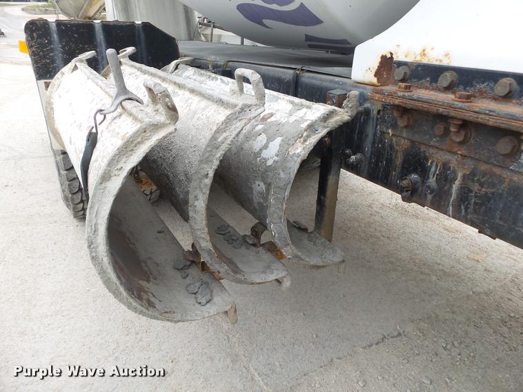 image for item DA2665 2006 Sterling LT8500 ready mix truck