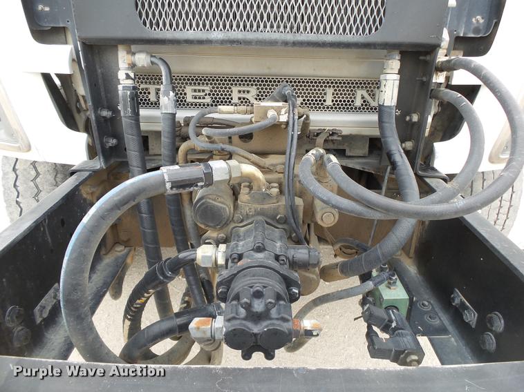 image for item DA2665 2006 Sterling LT8500 ready mix truck