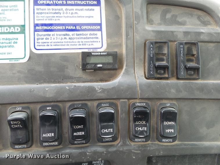 image for item DA2665 2006 Sterling LT8500 ready mix truck