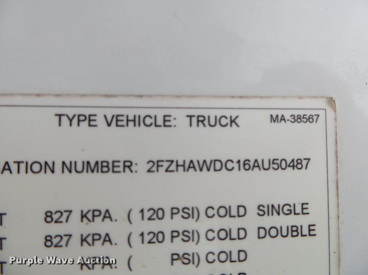 image for item DA2665 2006 Sterling LT8500 ready mix truck