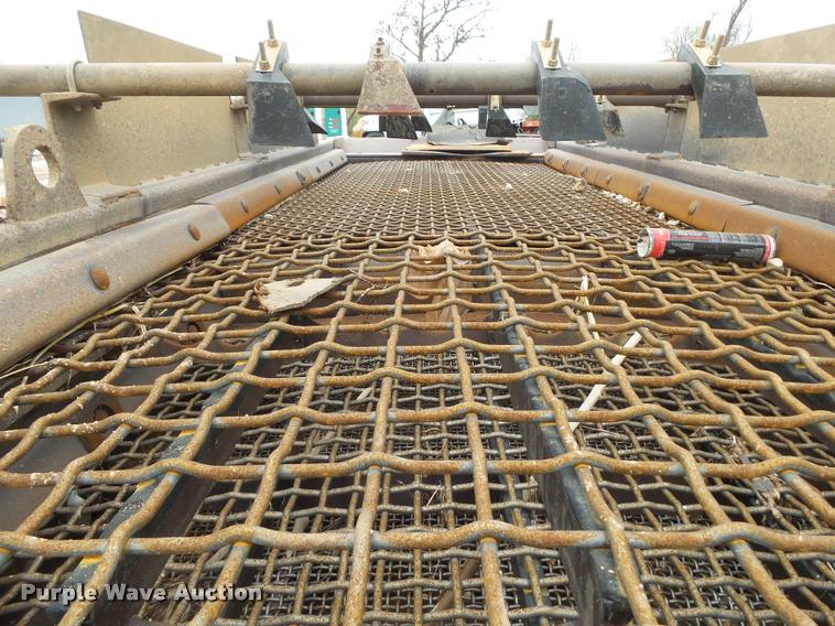 image for item DA2666 Gator three deck vibratory screen